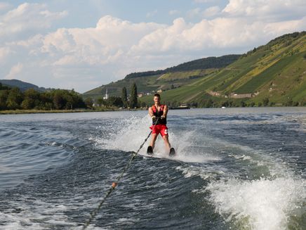 waterski-moezel-action Waterskiën op de Moezel