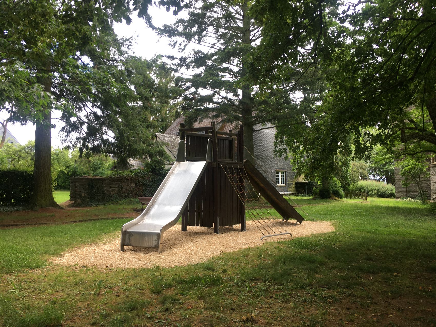 dia-speelplaats-irmenach Speelplaats in Irmenach/Hunsrück