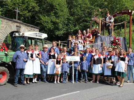 Wagen-wijnfeest-bernkastel-kinheim Wagens van Kinheim