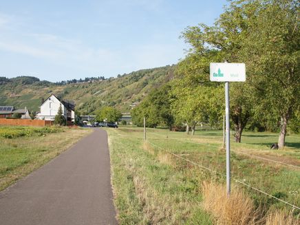 wolf-fietspad-moezel Fietspad in wolf aan de moezel